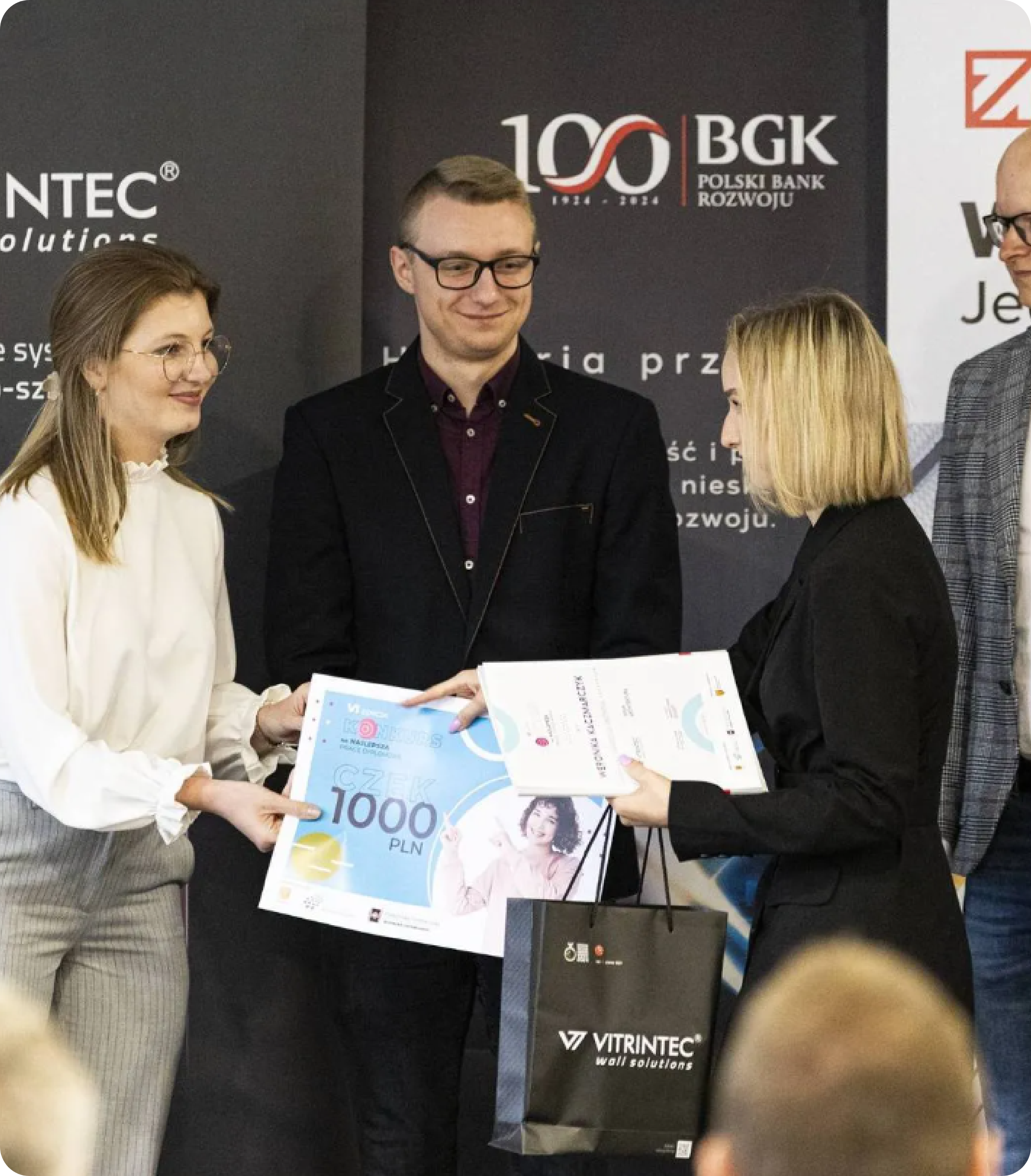 http://wręczenie%20certyfikatu%20architektowi